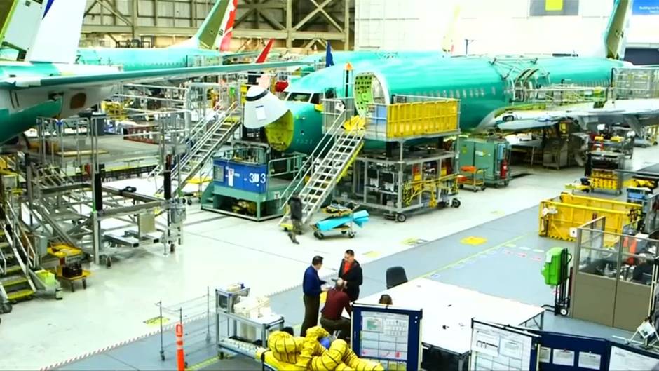 Video: Boeing 737 Max bleiben vorerst am Boden