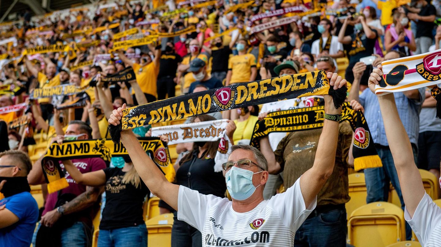 Fans in Dresden