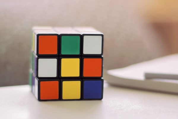 Der Rubiks Würfel ist eine große Herausforderung